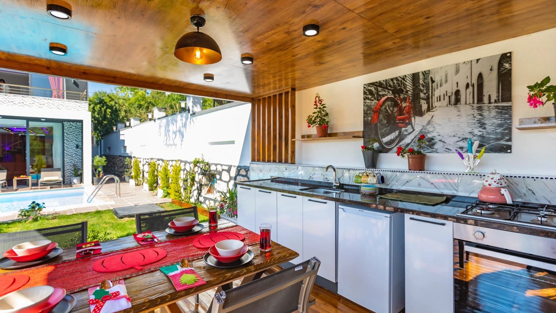 Villa Desen Korunaklı Havuz 64