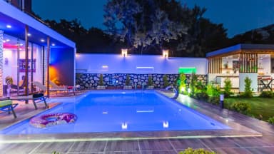 Villa Desen Korunaklı Havuz 70