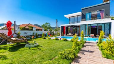 Villa Desen Korunaklı Havuz 98