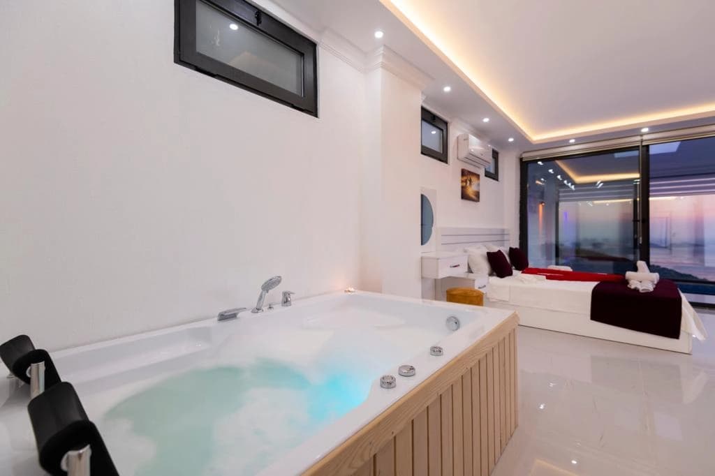 Villa Meris Korunaklı Havuz 64