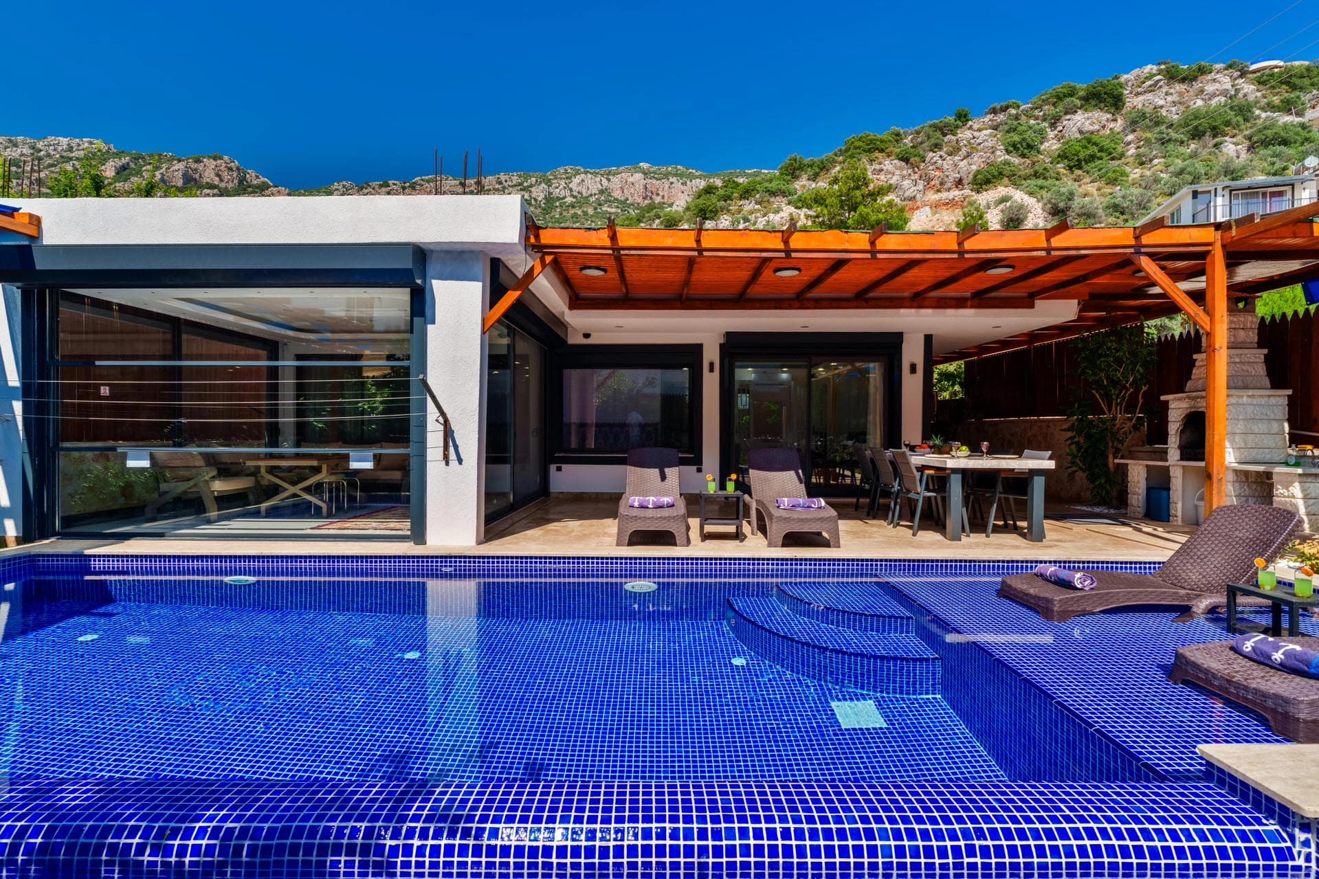 Villa Elvin Korunaklı Havuz 56