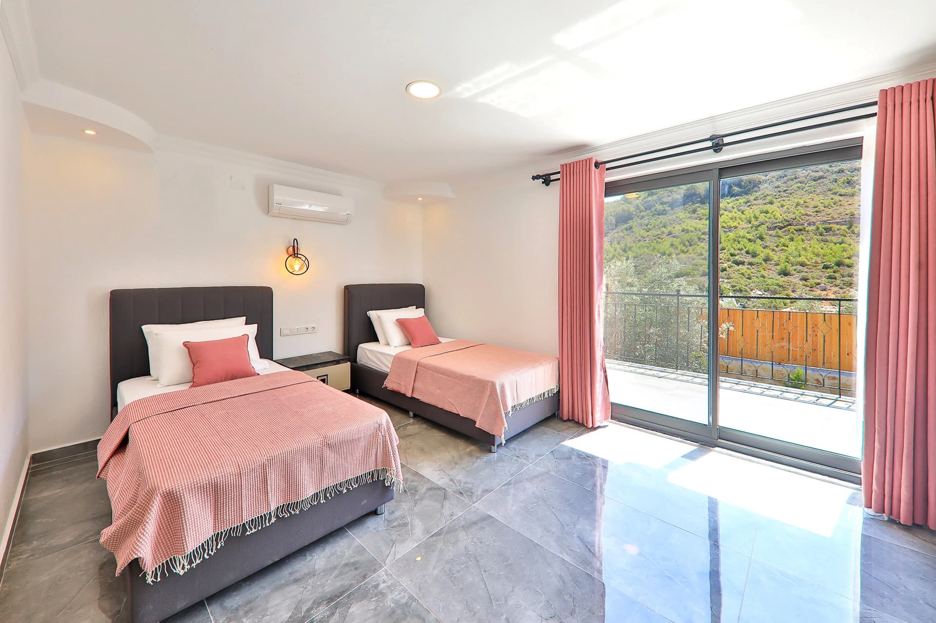 Villa Delfin Green Korunaklı Havuz 17