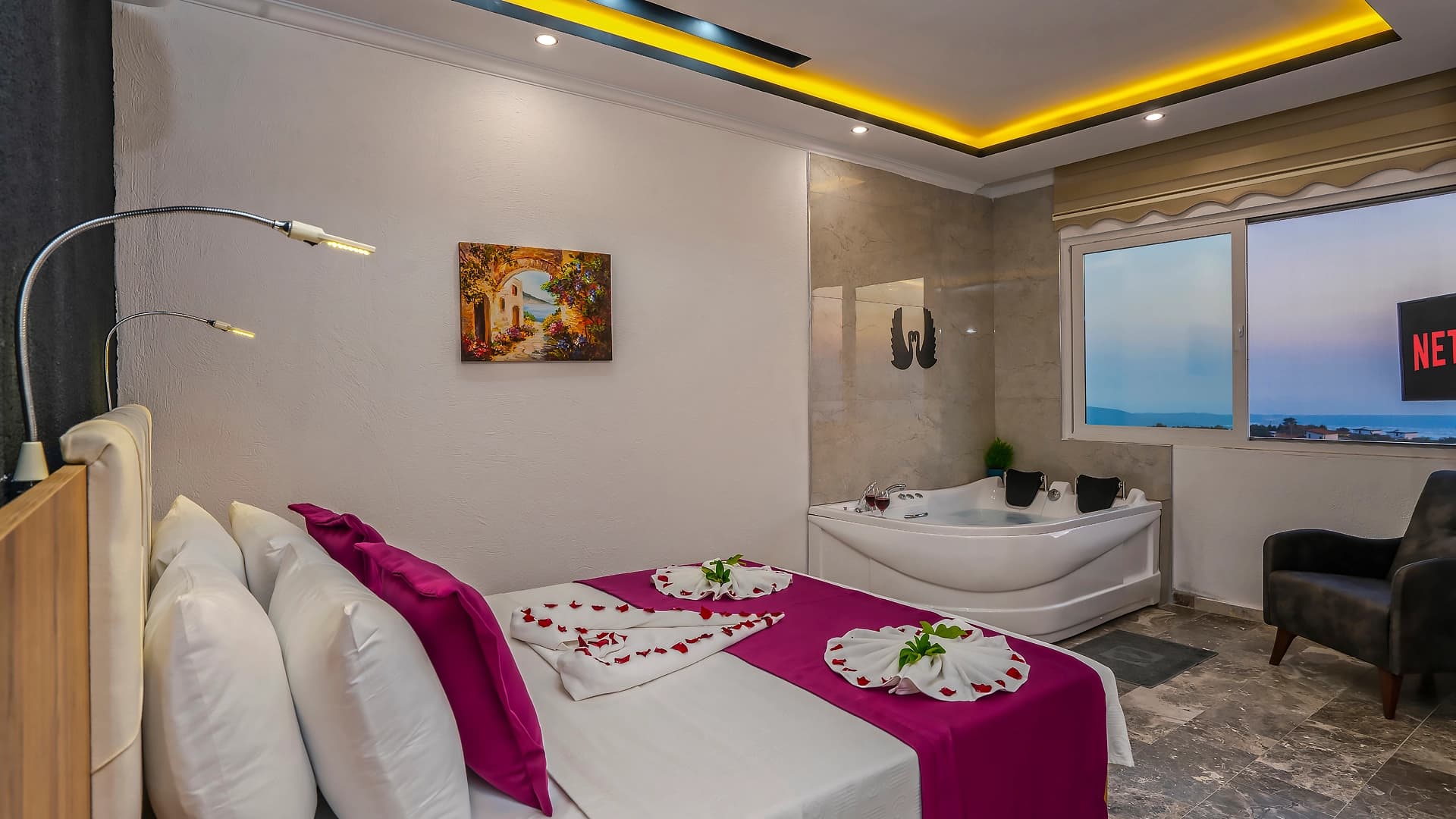 Villa Yiğit Üzümlü Korunaklı Havuz 71