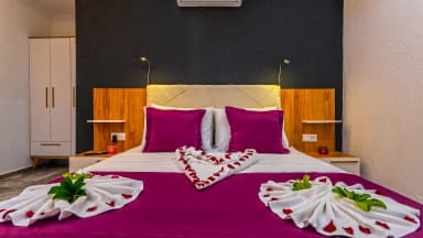 Villa Yiğit Üzümlü Korunaklı Havuz 85