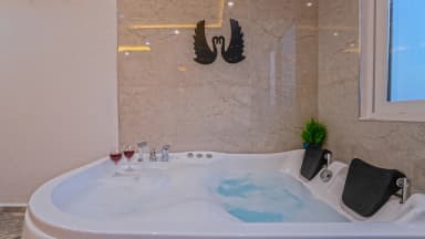 Villa Yiğit Üzümlü Korunaklı Havuz 99