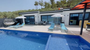 Villa Kerim Korunaklı Havuz 98
