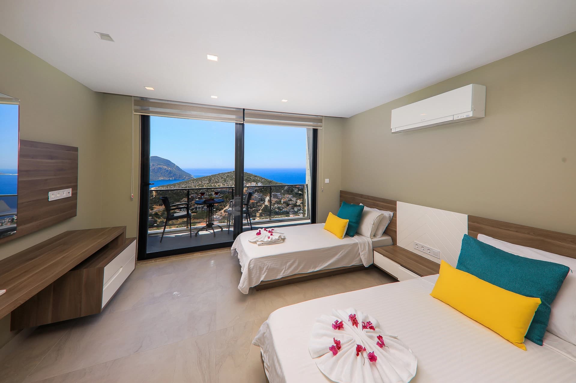 Villa Skylight Özel Havuzlu 95