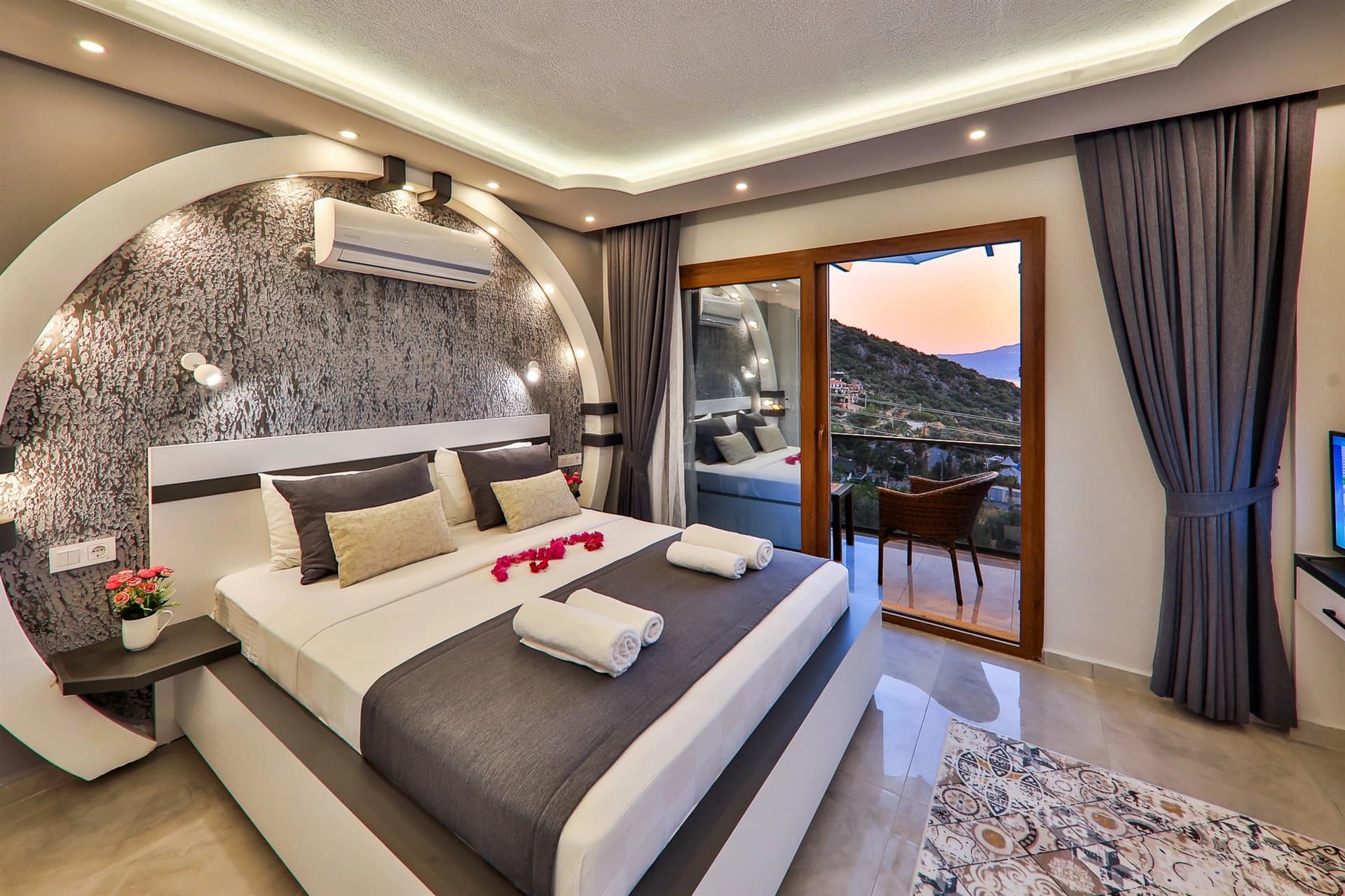 Villa Rainbow Özel Havuzlu 88