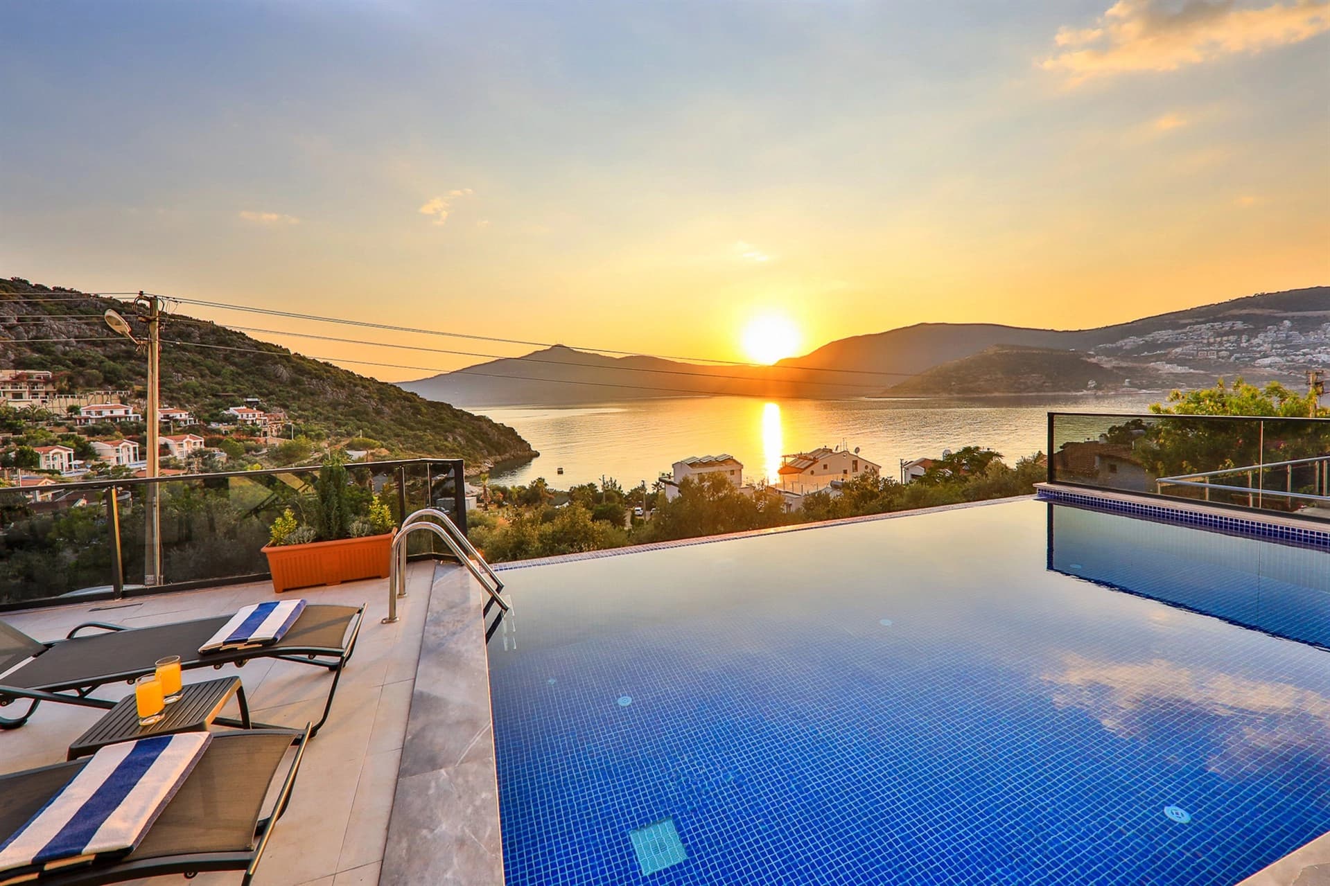 Villa Rainbow Özel Havuzlu 44