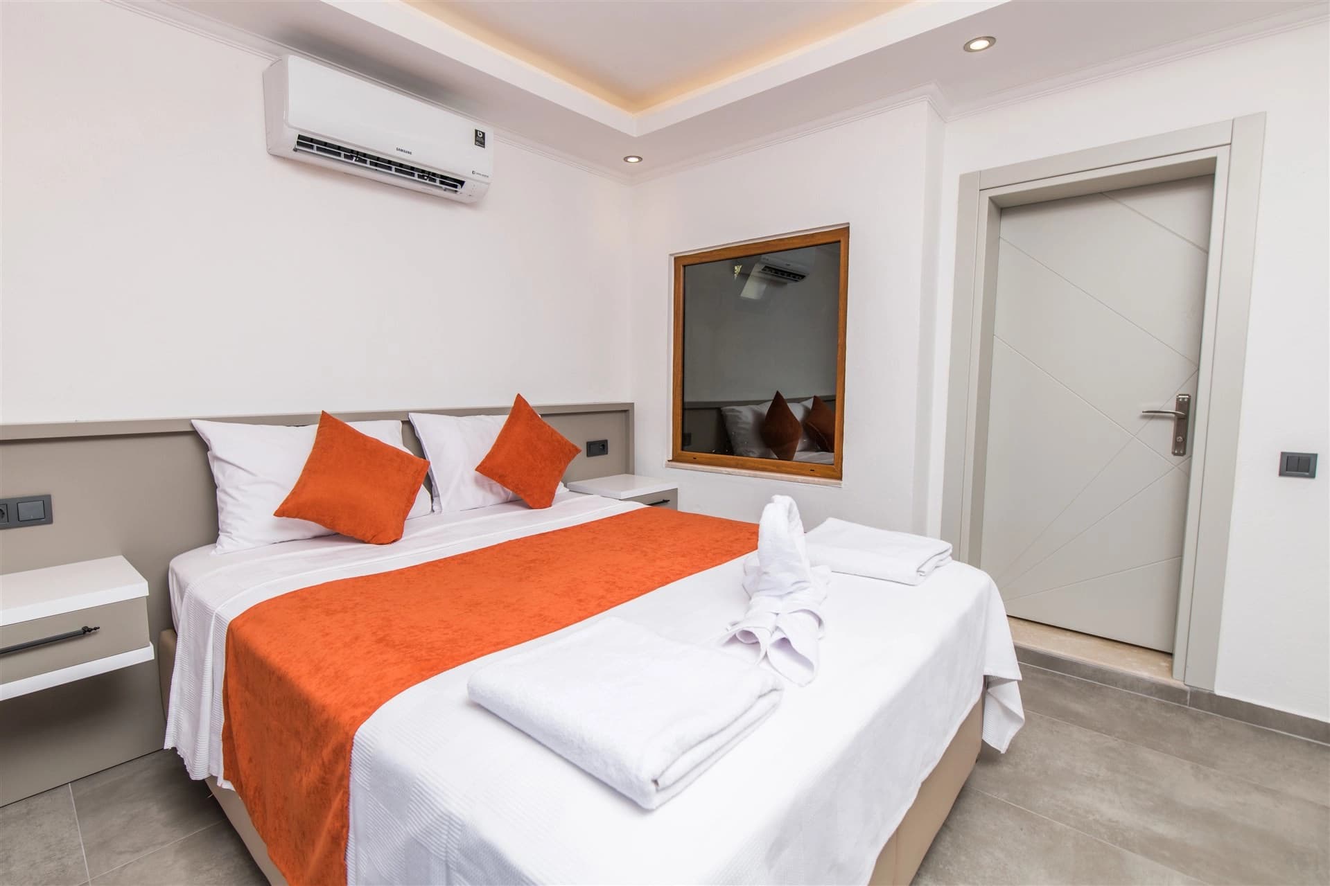 Suit Lime Korunaklı Havuz 90