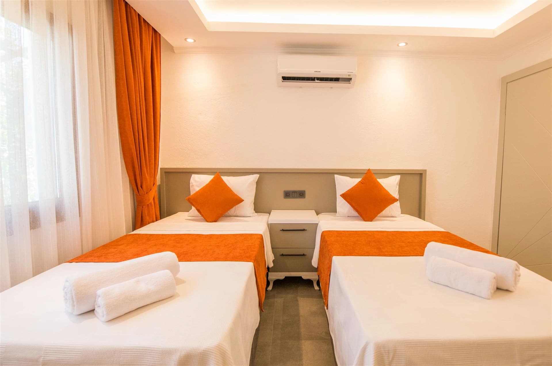 Suit Lime Korunaklı Havuz 42