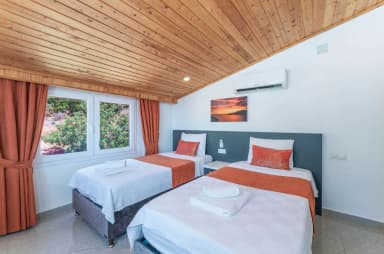 Suit Sunset Kalkan 99