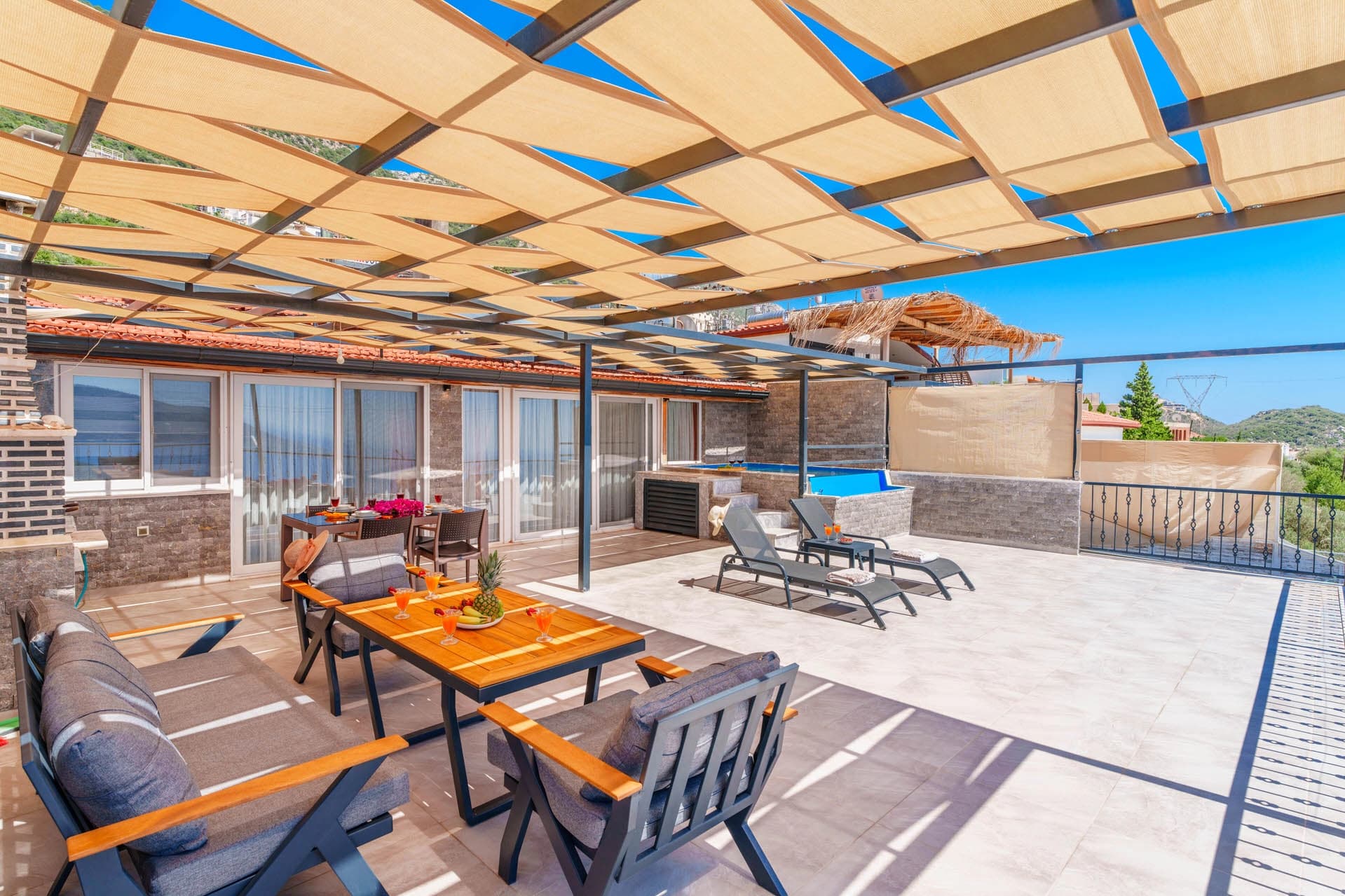 Suit Sunset Kalkan 35