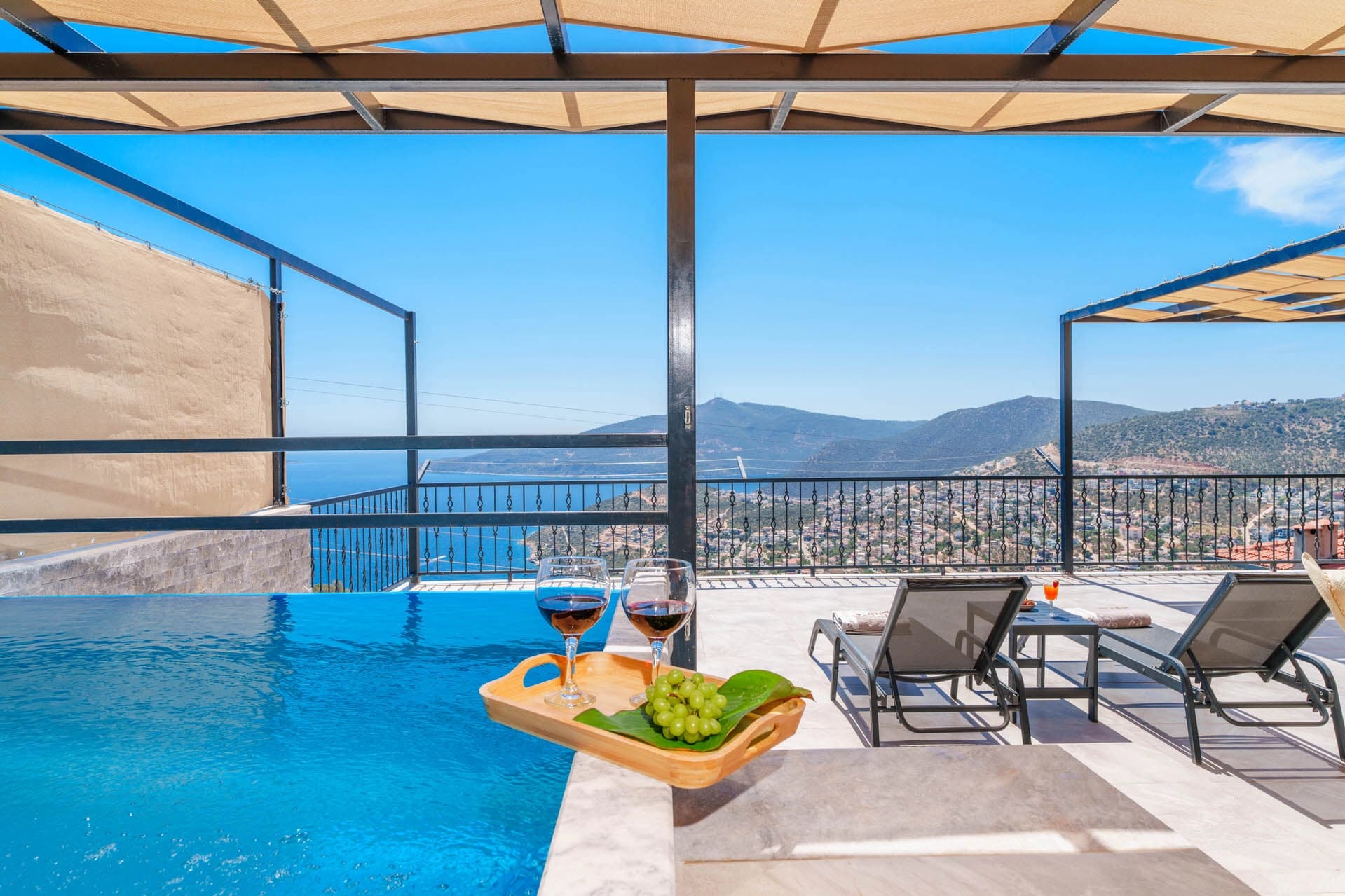 Suit Sunset Kalkan 49