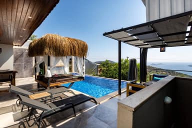 Villa Gold Moon Korunaklı Havuz 88