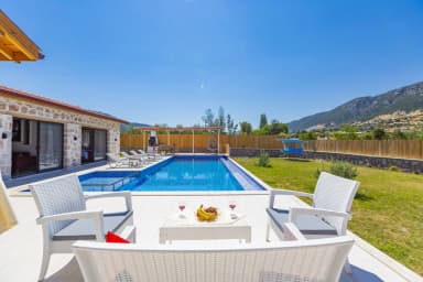 Villa Blue Bird Korunaklı Havuz 32