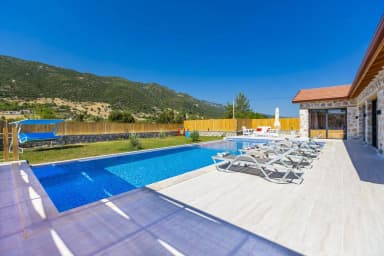 Villa Blue Bird Sarıbelen 39