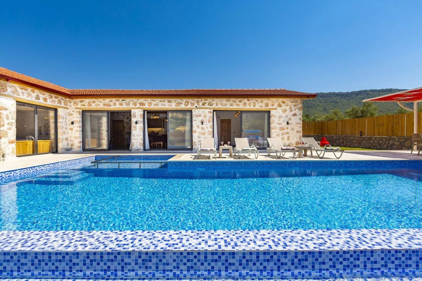 Villa Blue Bird Korunaklı Havuz 60