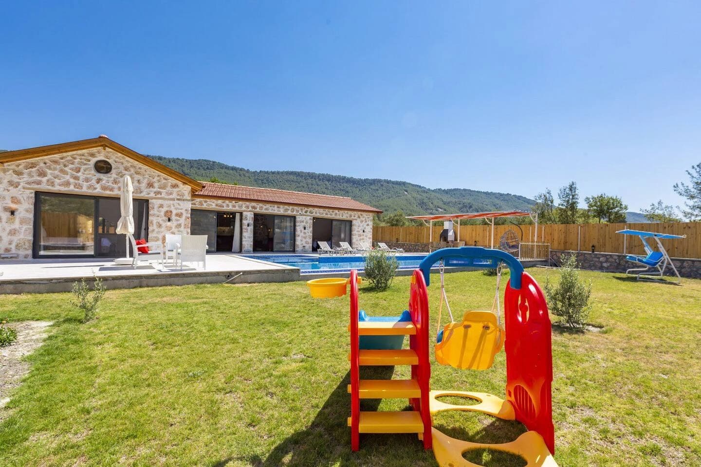 Villa Blue Bird Korunaklı Havuz 74