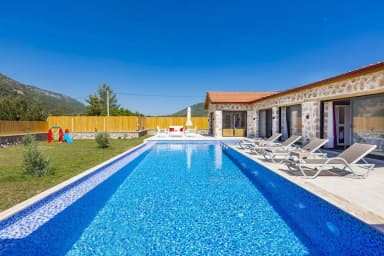 Villa Blue Bird Sarıbelen 81