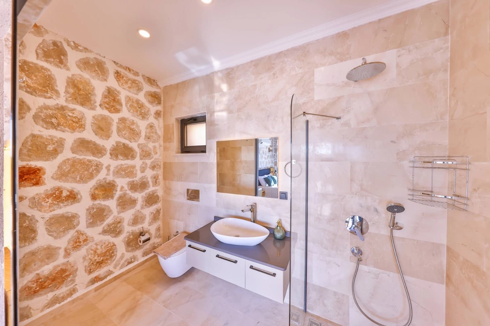 Villa Aqua Stone Korunaklı Havuz 97
