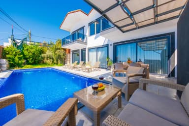 Villa Zemheri Korunaklı Havuz 94