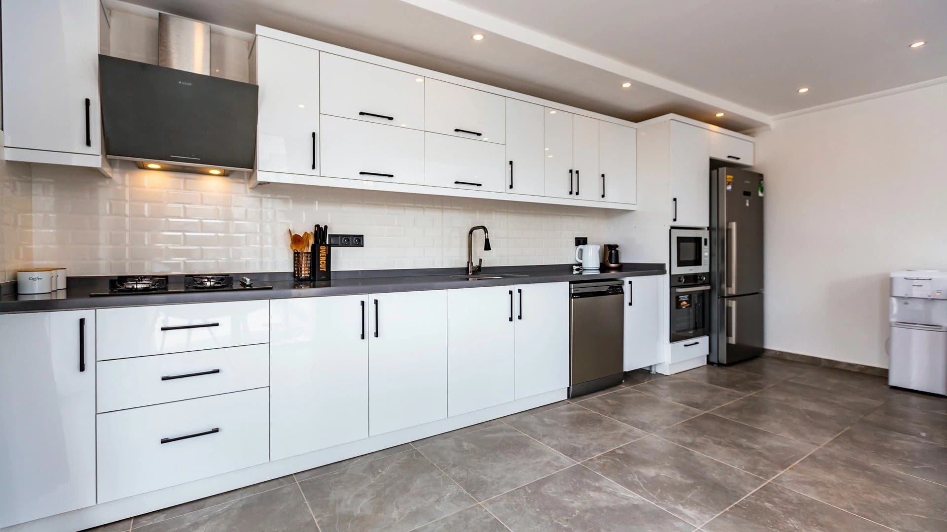 Villa Lipsos 2 Özel Havuzlu 39