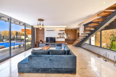 Villa Glorious Korunaklı Havuz 81