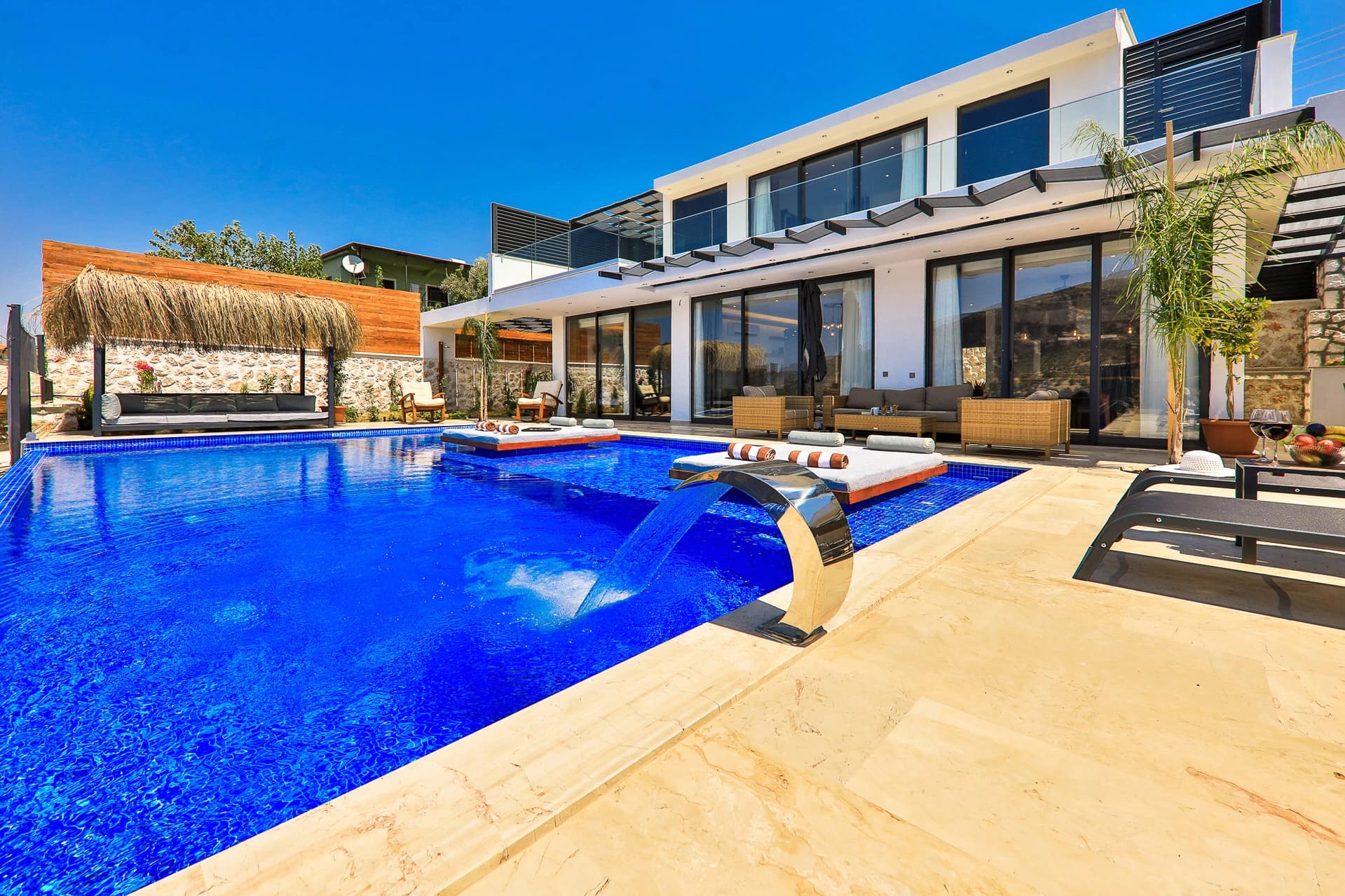 Villa Glorious Korunaklı Havuz 31