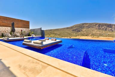 Villa Glorious Korunaklı Havuz 59