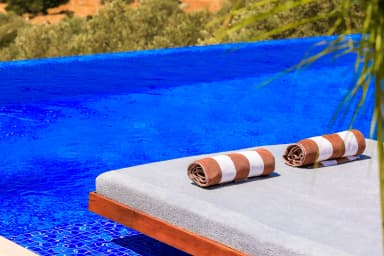 Villa Glorious Korunaklı Havuz 25