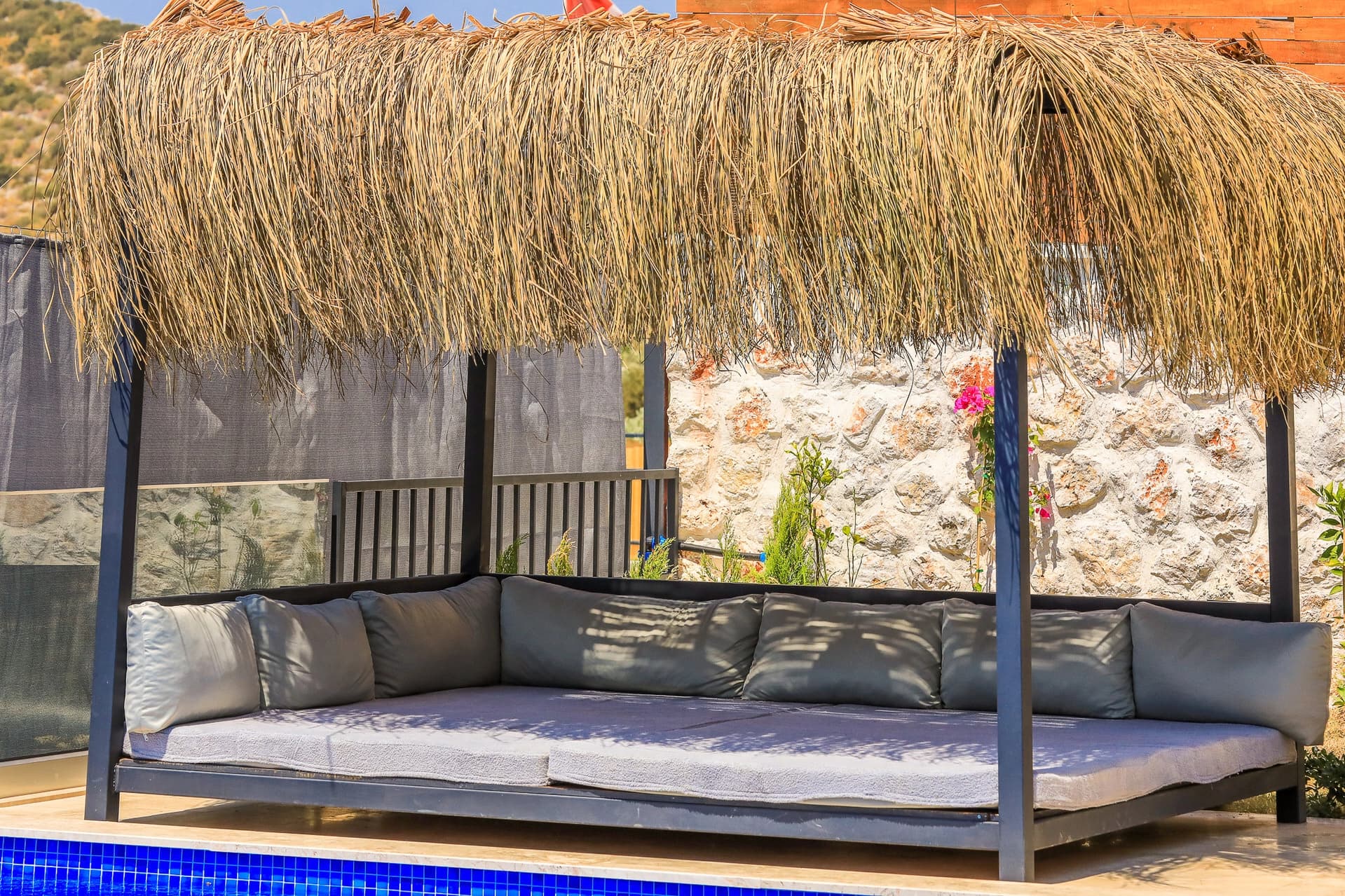 Villa Glorious Korunaklı Havuz 39