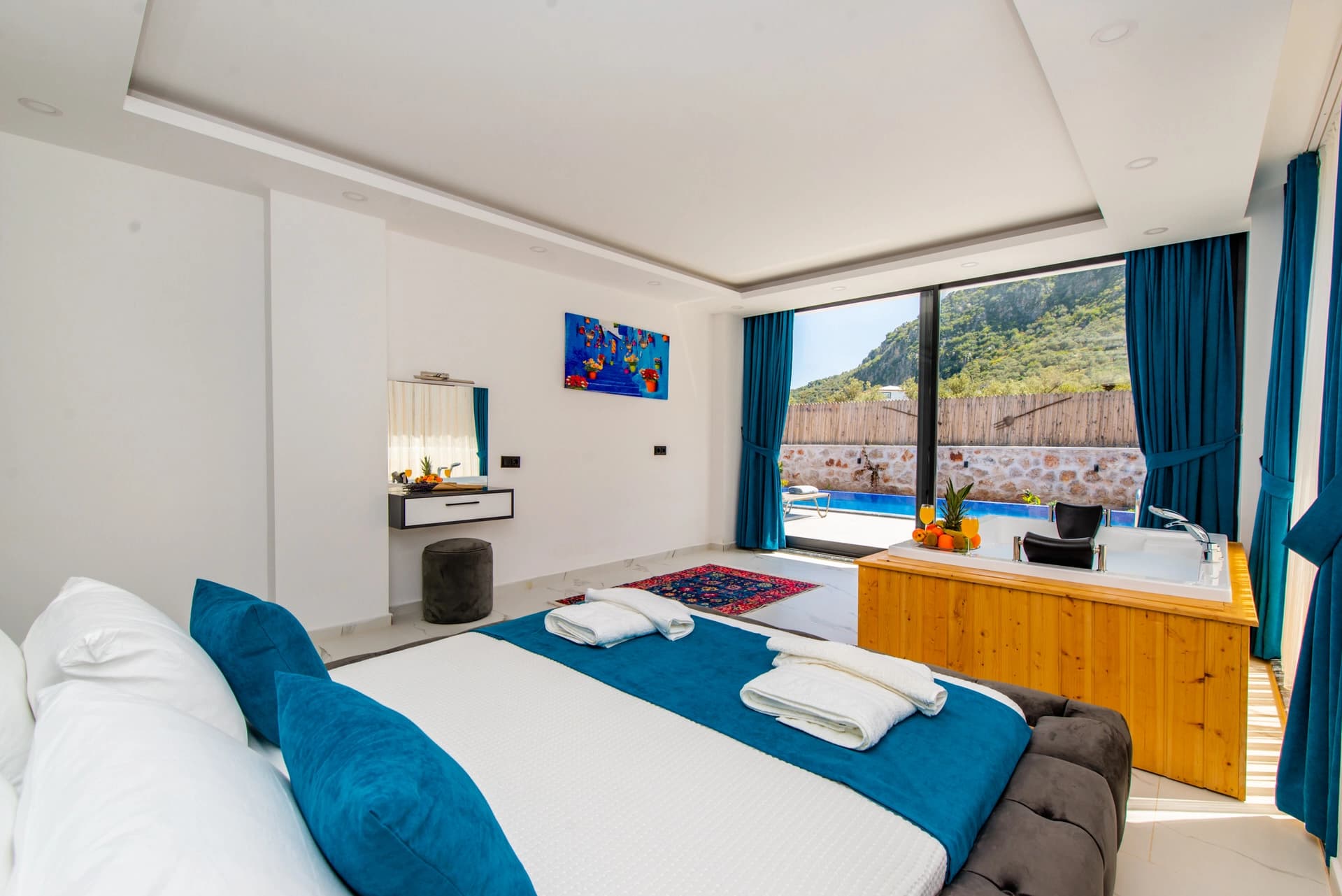 Villa Özalp Korunaklı Havuz 12