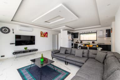 Villa Özalp Korunaklı Havuz 72