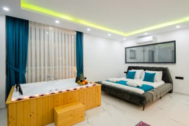 Villa Özalp Korunaklı Havuz 40