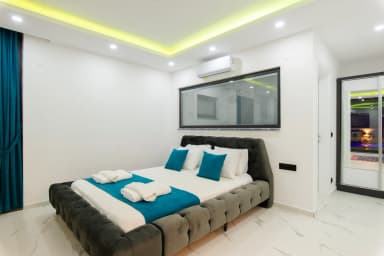 Villa Özalp Korunaklı Havuz 54