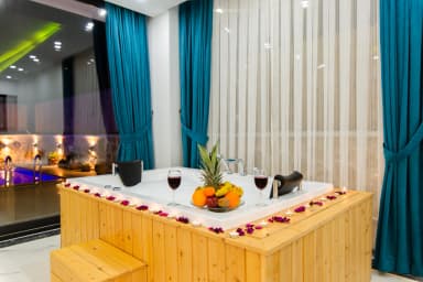 Villa Özalp Korunaklı Havuz 68