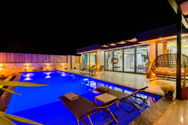 Villa Özalp Korunaklı Havuz 78