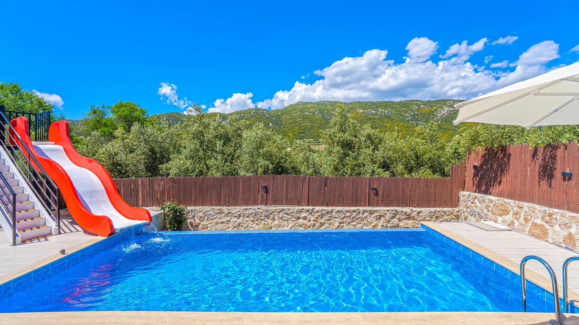 Villa Hisar Korunaklı Havuz 84