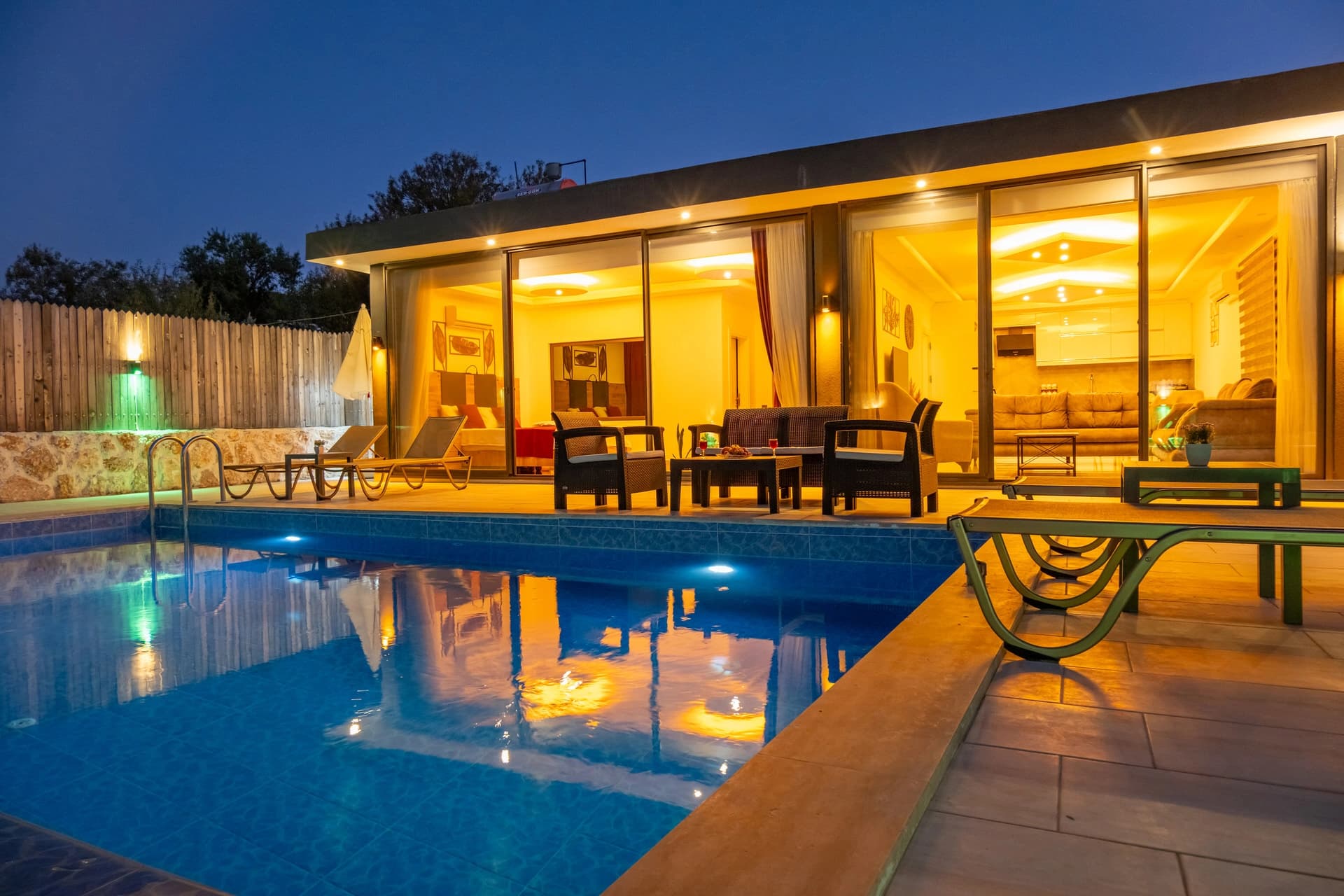 Villa Hisar Korunaklı Havuz 28