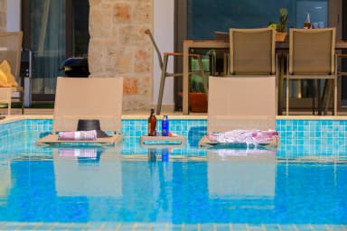 Villa Vibes Özel Havuzlu 98