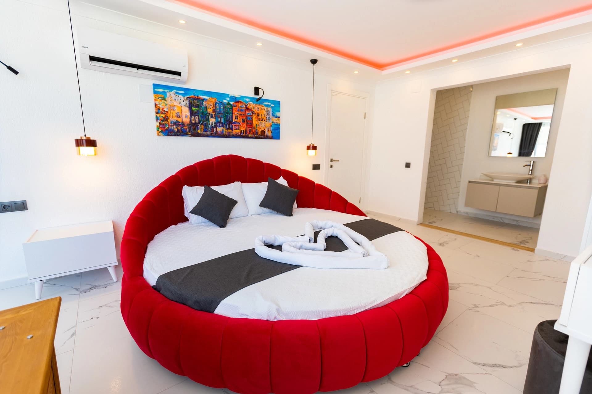 Villa Oreo Korunaklı Havuz 49