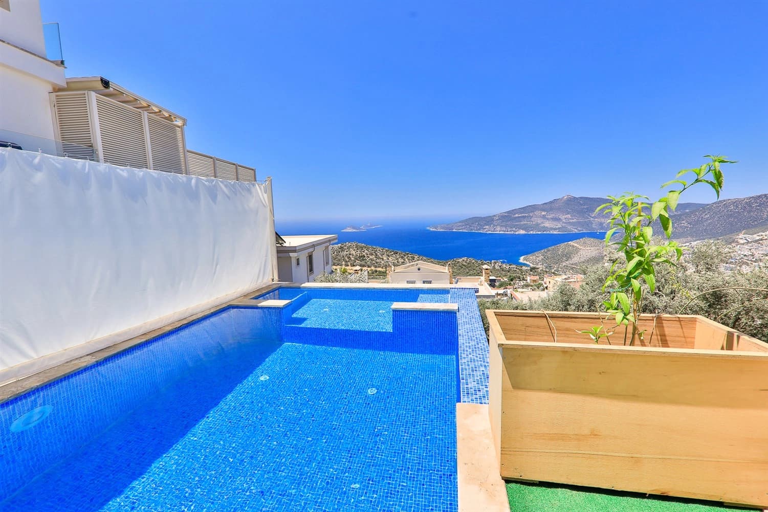 Suit Livya Kalkan 76