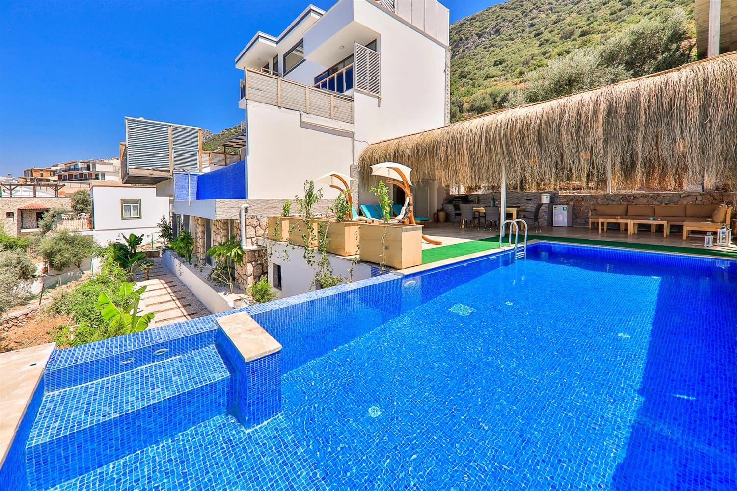 Suit Livya Kalkan 20