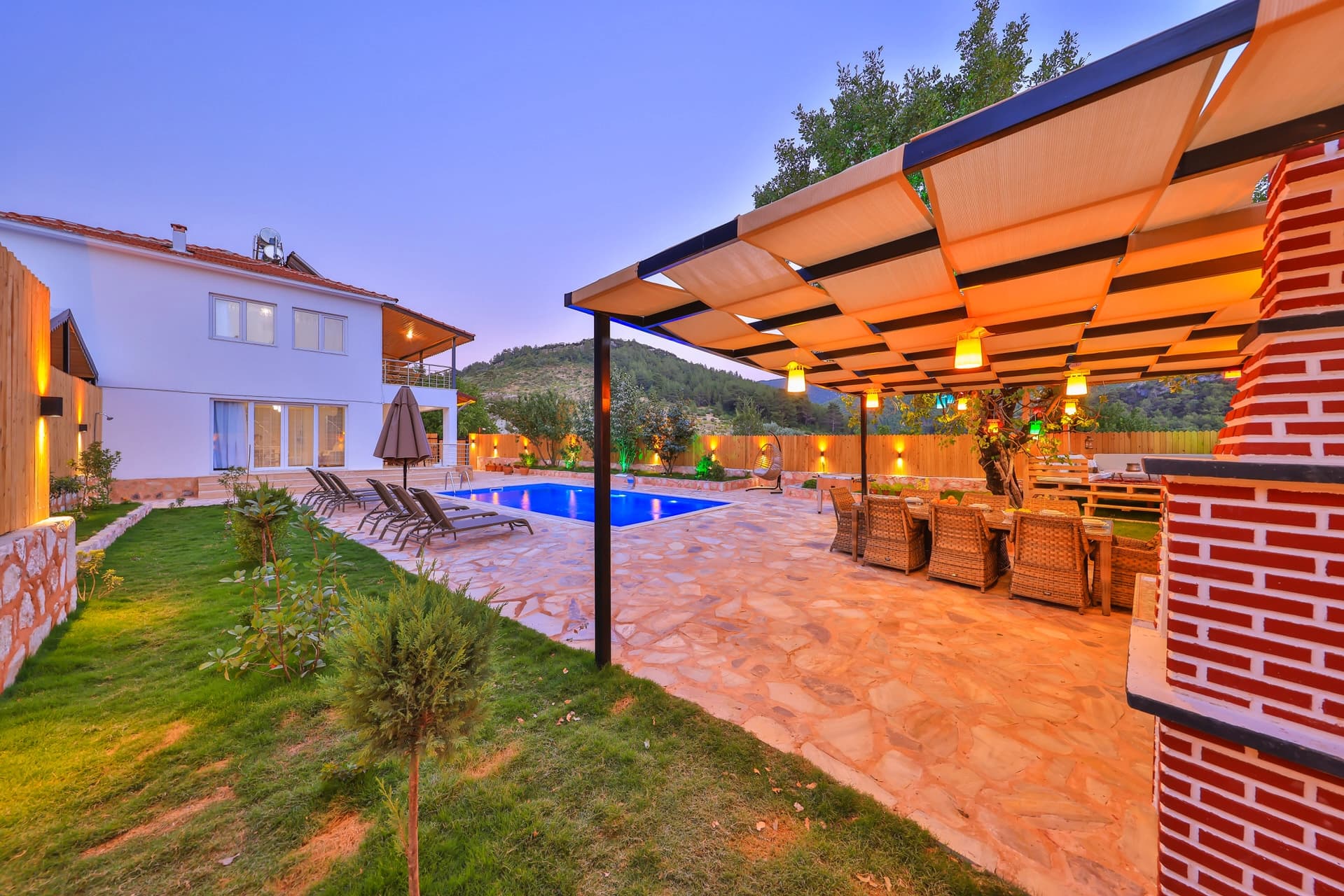 Villa DR Korunaklı Havuz 81
