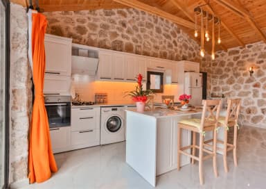 Villa Yaman Korunaklı Havuz 64