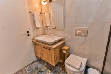 Villa Yaman Korunaklı Havuz 44