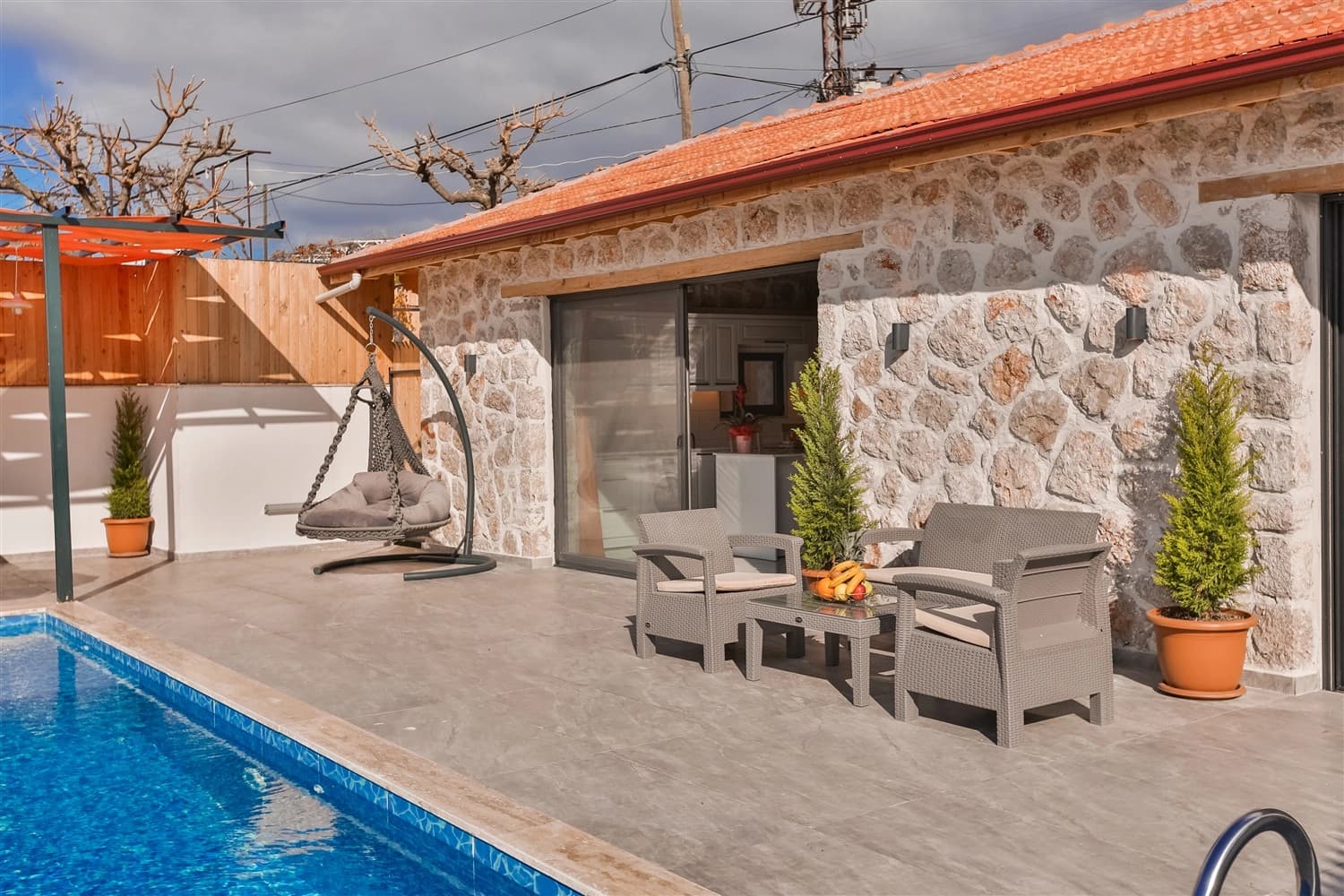 Villa Yaman Korunaklı Havuz 42