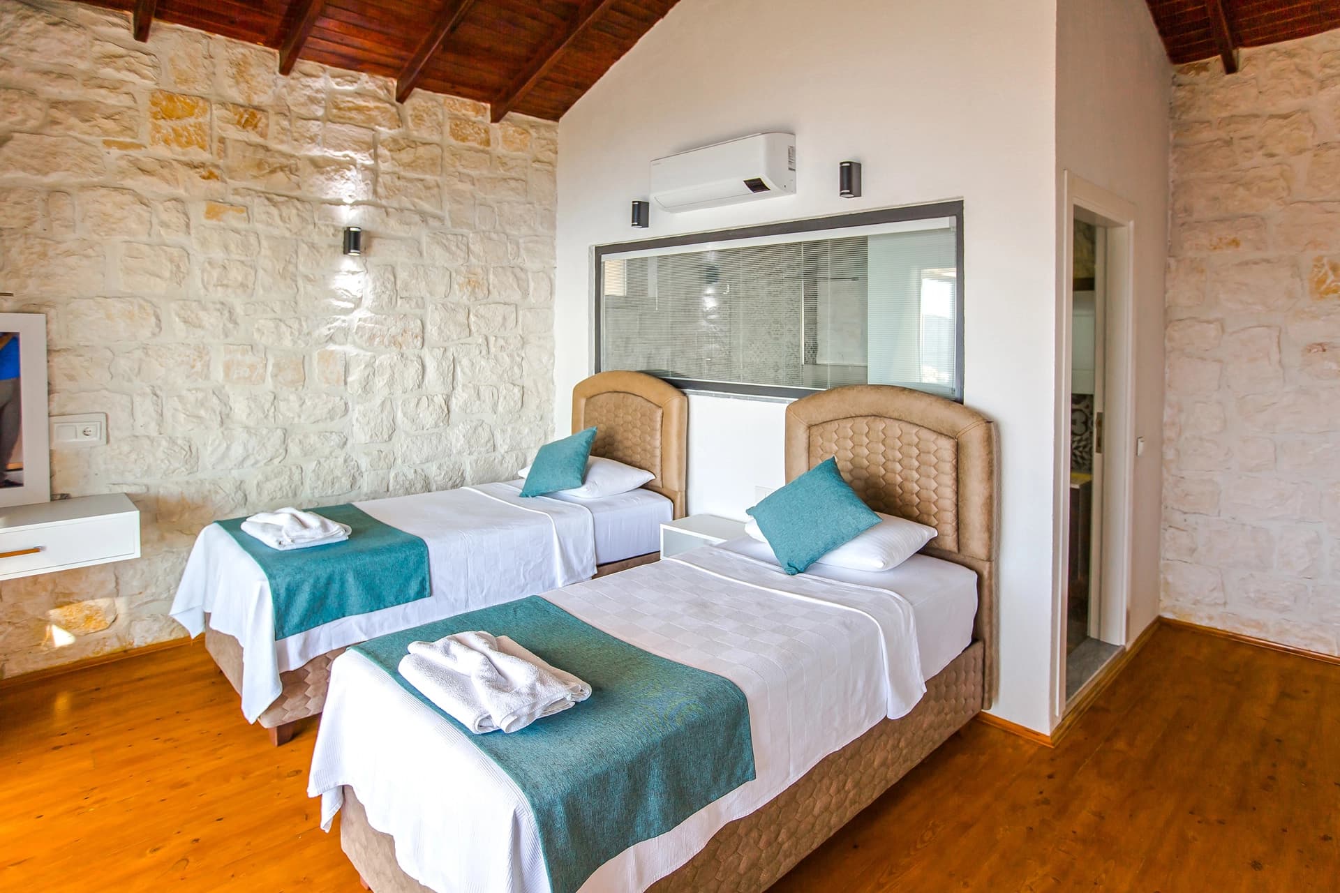 Villa Blue Vista Korunaklı Havuz 77