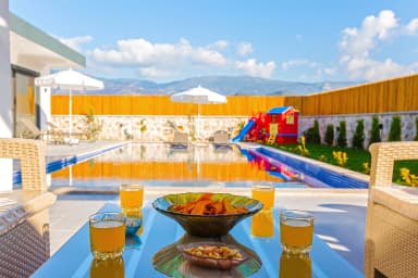 Villa Alice Korunaklı Havuz 50